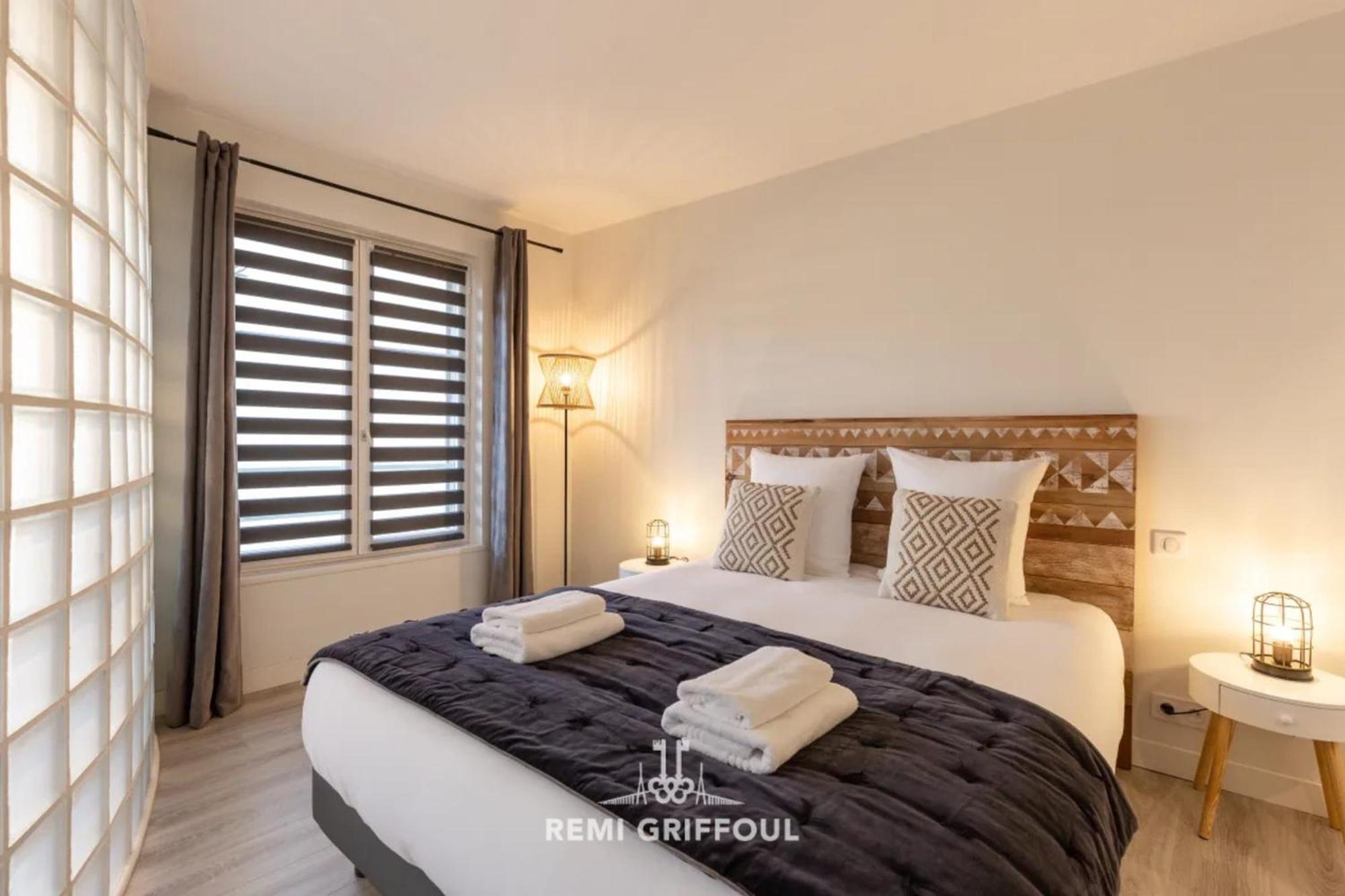 Les Armateurs Charming Gem In The City Center Private Parking 2 Guest Honfleur Exteriör bild