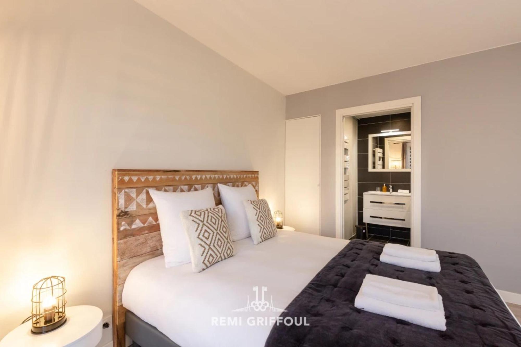 Les Armateurs Charming Gem In The City Center Private Parking 2 Guest Honfleur Exteriör bild